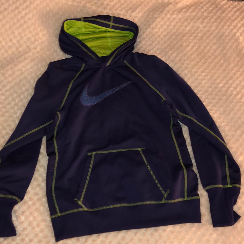 Nike sweatshirt